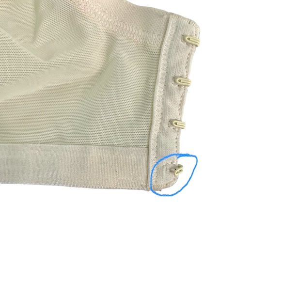 CACIQUE Full Coverage Satin Cream Underwire Bra Sz 38F - Picture 8 of 8